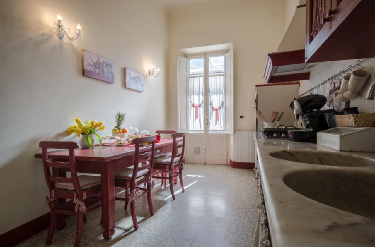 Il Sole Antico Bed and Breakfast Βιαρέτζιο Εξωτερικό φωτογραφία